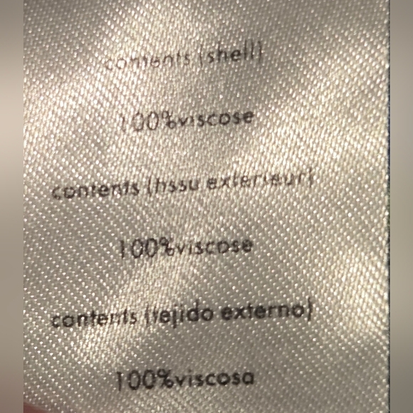 💚 NWT We Wore What Floral Blouse - Picture 10 of 10